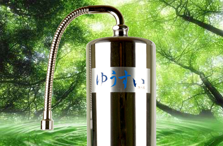 浄水器でミネラルウォーターを美味しく飲もうとお考えなら自然浄水で無料レンタル・送料無料の「ゆうすい浄水器」を
